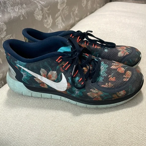 Nike Free 5.0 Photosynthesis Running Shoe 724517-401 Multicolor Floral size 6 - Picture 1 of 4